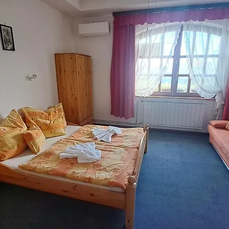 アパート Balla Apartmanhaz *