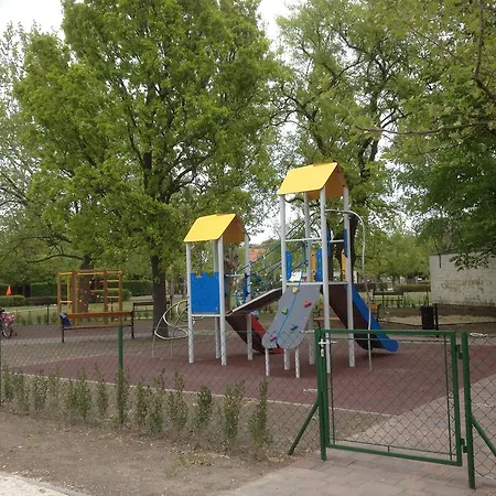 アパート Balla Apartmanhaz