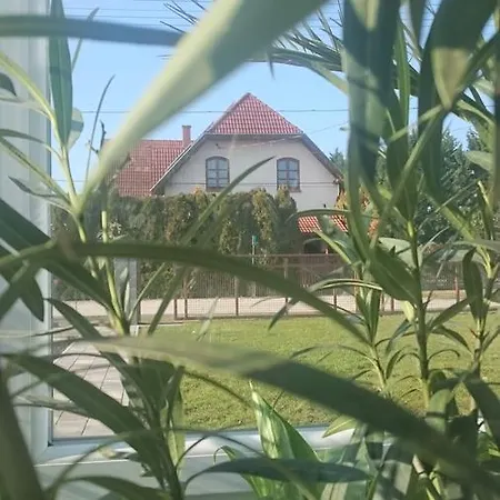 アパート Balla Apartmanhaz シオーフォク