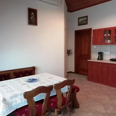 Balla Apartmanhaz Siofok